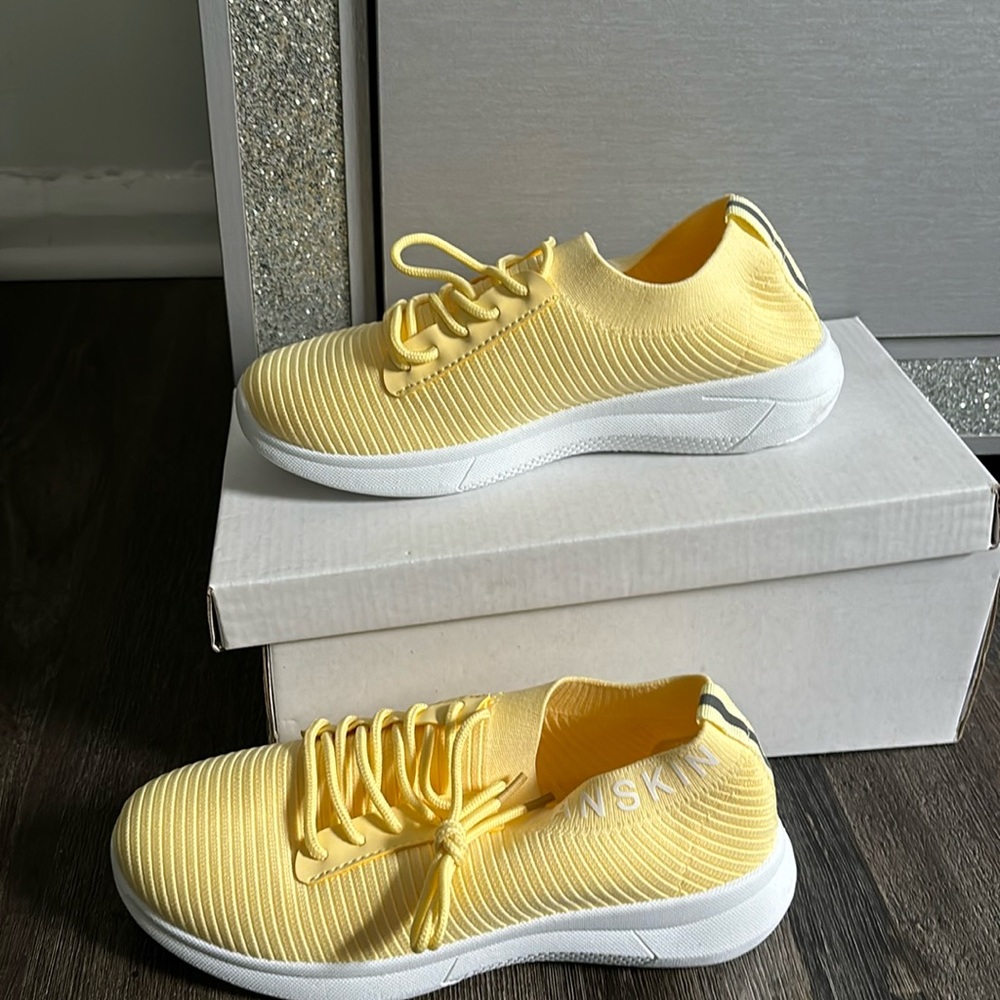 Danskin shoes